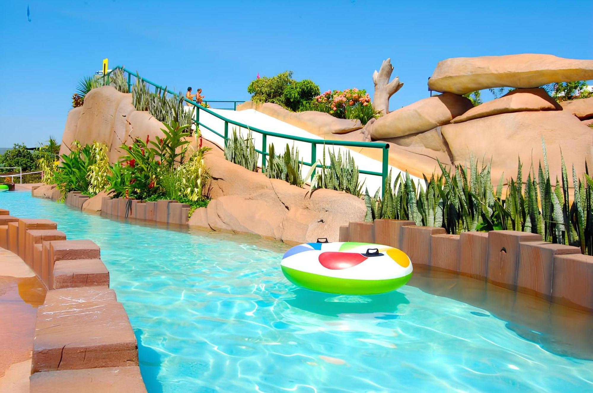 Apartment Spazzio Diroma - Acesso Gratuito Ao Acqua Park Caldas Novas